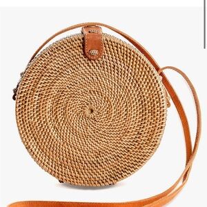 Round Rattan Bag !